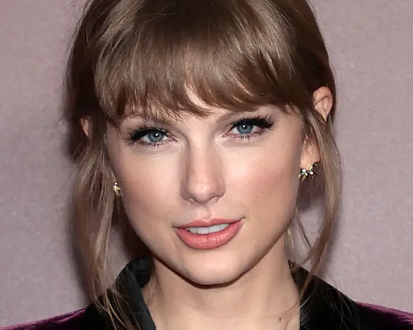 The Horror of a Hollywood Superstar's Home: Hiding in the Closet